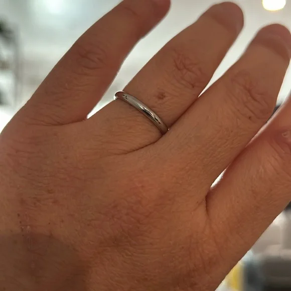 Cartier platinum band 2.5 mm - Picture 2 of 8